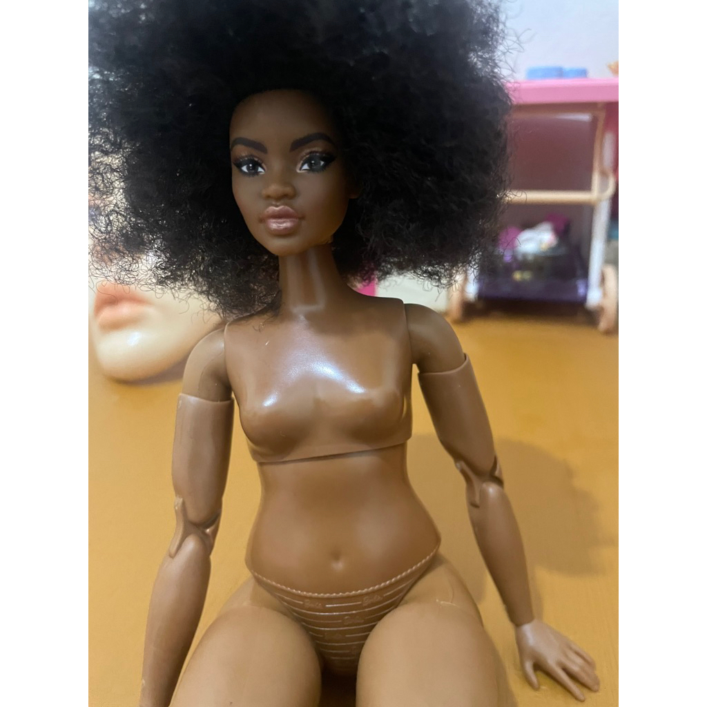 Barbie mtm looks elle preloved