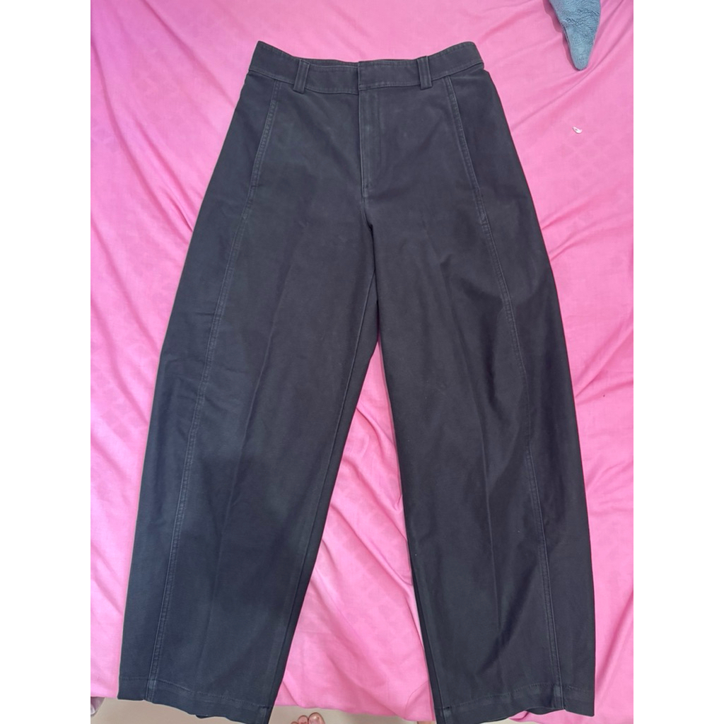[preloved] [booked] uniqlo barrel pants