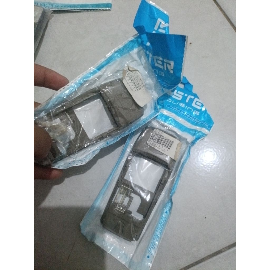 dijual tulang tengah hp Nokia 2300