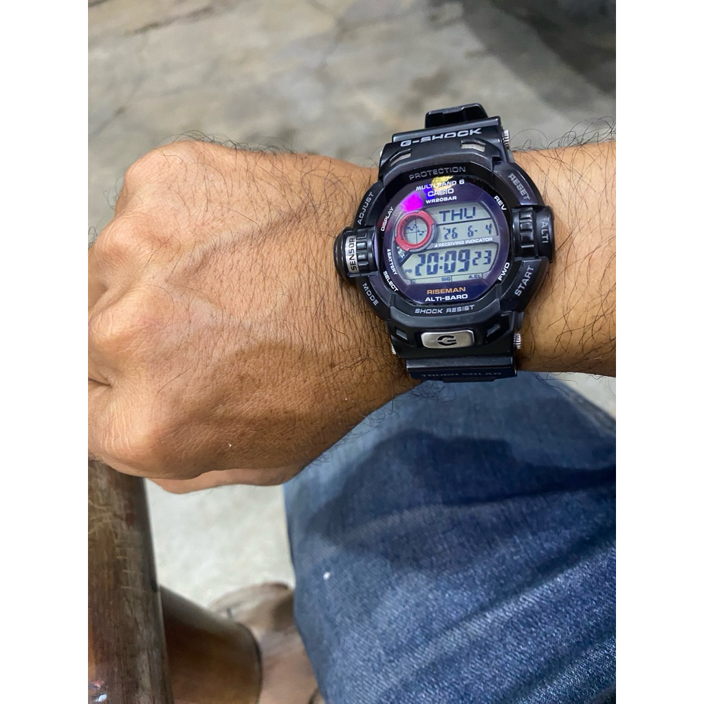 g shock riseman 9200j