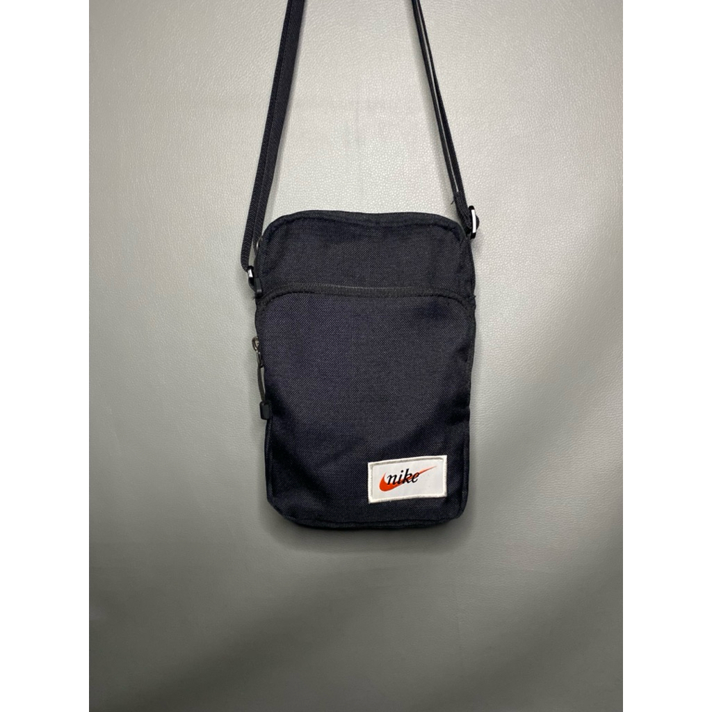 slempang centang second / Nike Slingbag / Nike Heritage Bag / Nike Heritage Smith Crossbody Bag Blac
