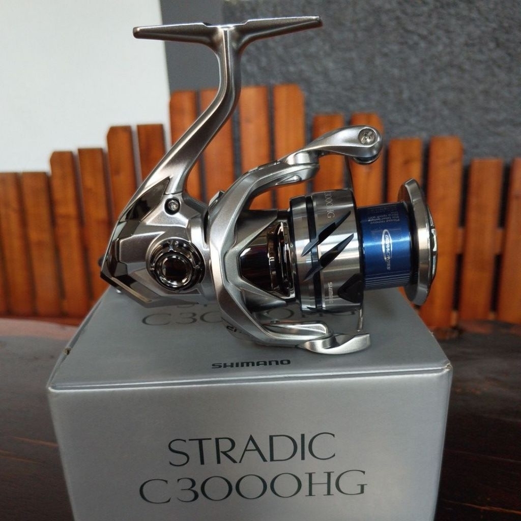 Shimano Stradic FM C3000HG