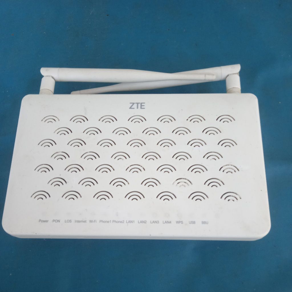 Router wifi ZTE (ZXHN F609 V1)