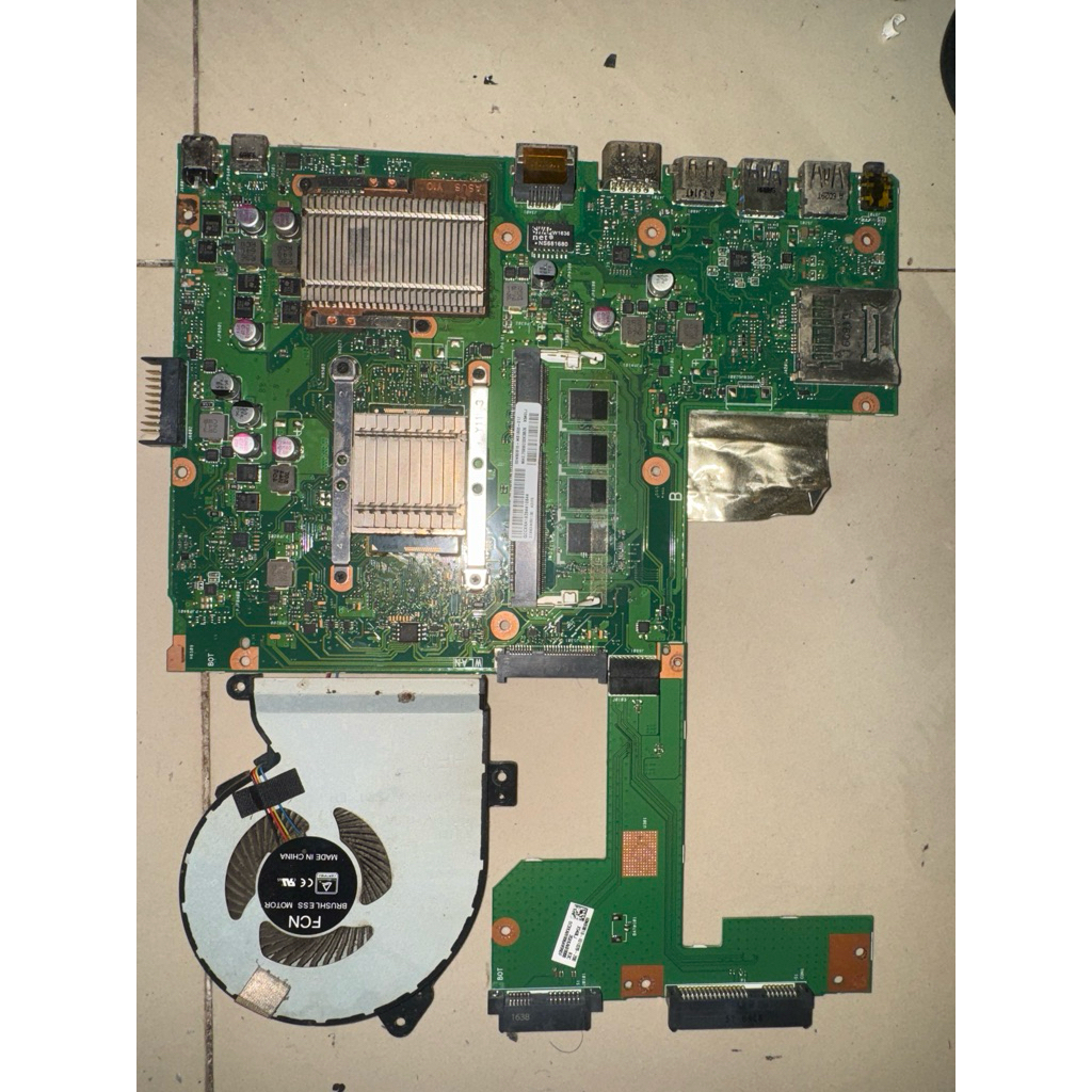 mainbord Asus X540L core i3 gen5 mainbord normal