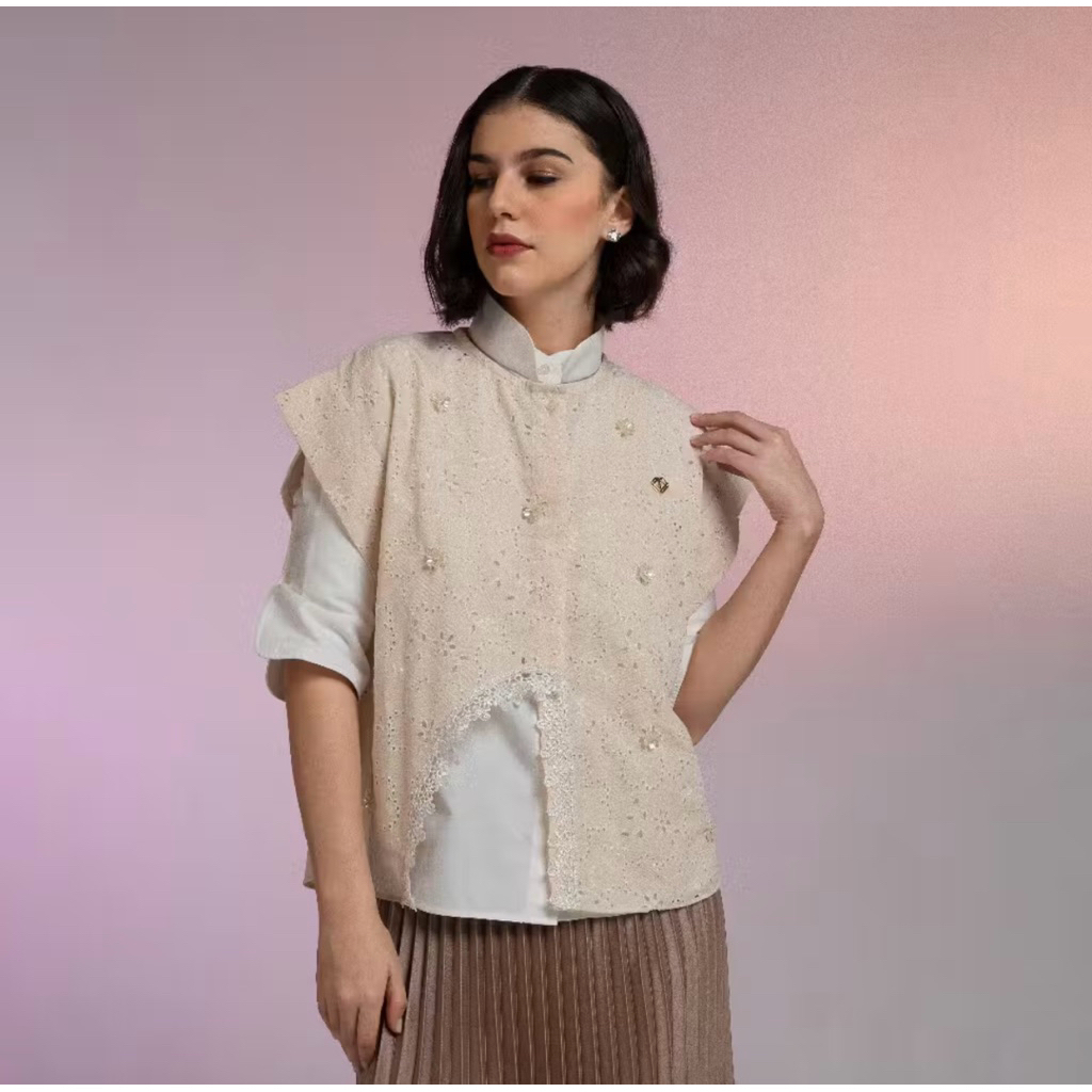Vaia Atelier