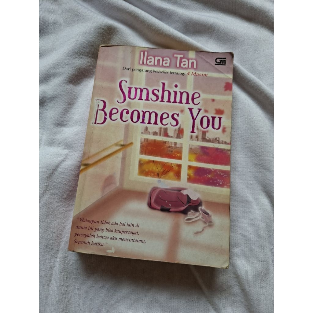 Preloved Sunshine Becomes You - Ilana Tan