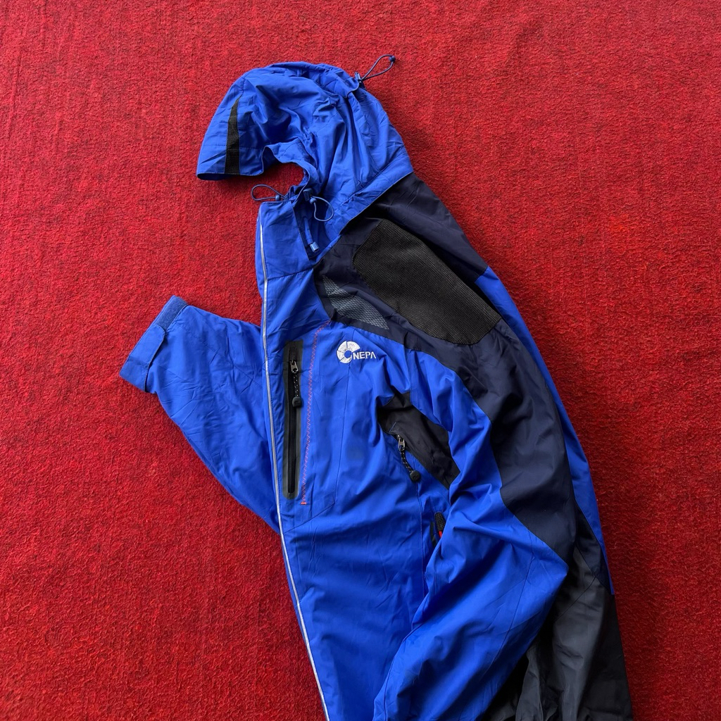 Jaket eider gorpcore Size : L fit XL (P : 76cm X L : 58cm)