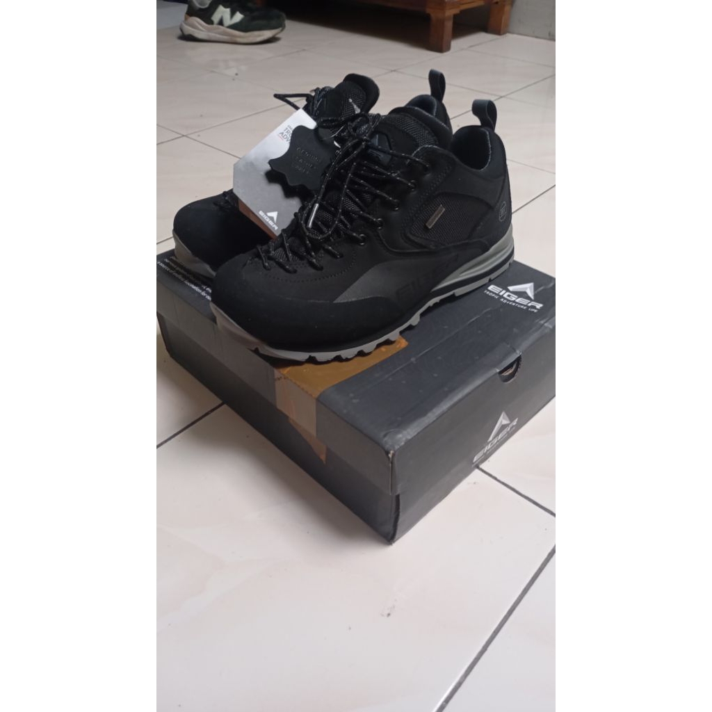 SEPATU GUNUNG EIGER ANACONDA ( VIBRAM)