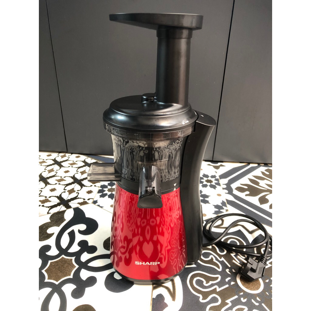 Slow Juicer Sharp EJ-C20Y-RD (preloved)