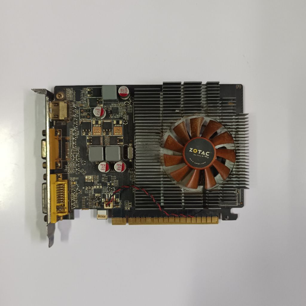 vga card zotac 2GB ddr3 128bit GT730 second original