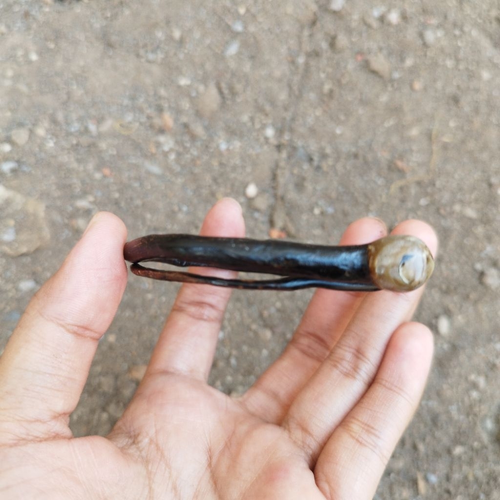 Gelang Akar Bahar Hitam Bonggol Kecil Minimalis