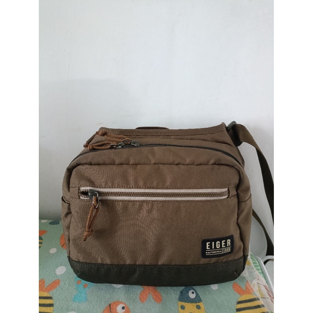 Eiger Sling Bag