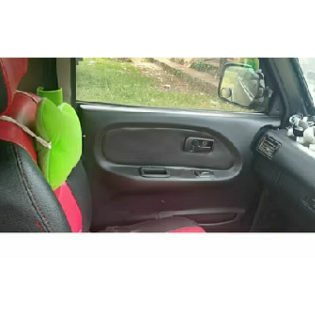 dortrim pintu mobil panther kotak 4 pintu