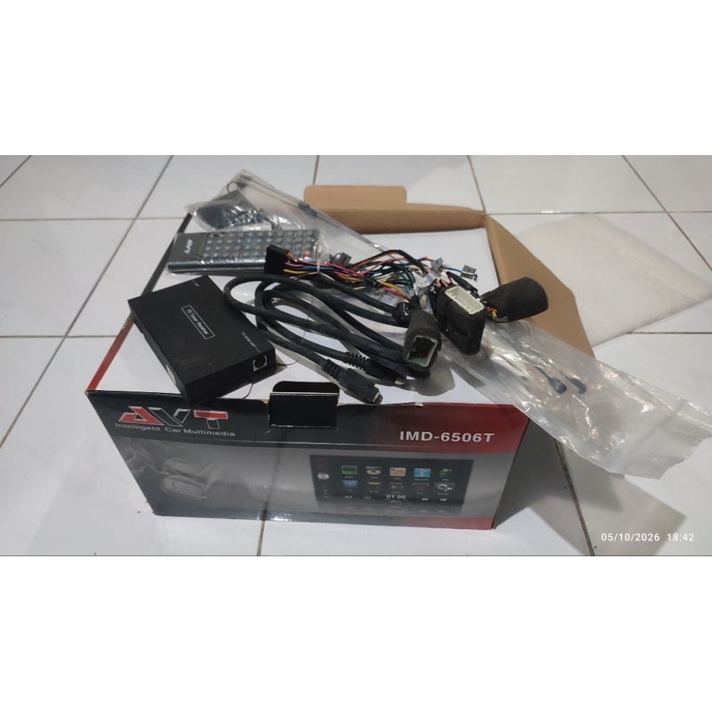 AVT Double din 7"