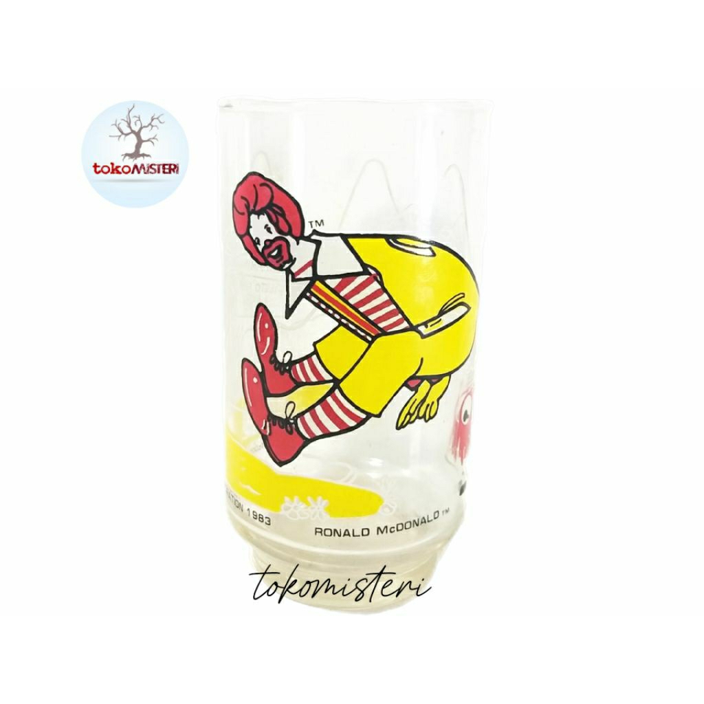 Mug Cangkir Gelas Minum Kaca Maskot Ronald Swimming Filet Of O Fish Lake Mcdonalds Mcdonald Happy Me