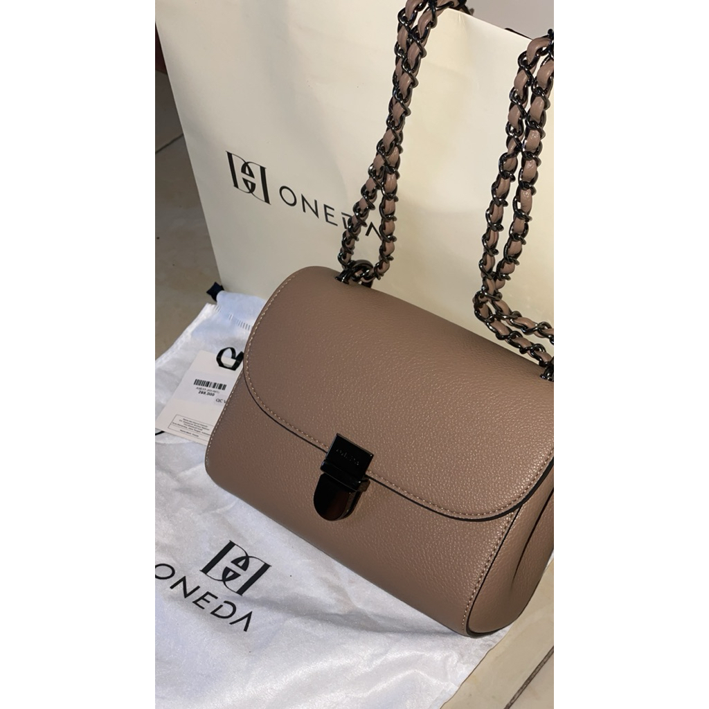 PRELOVED ONEDA JOCELYN