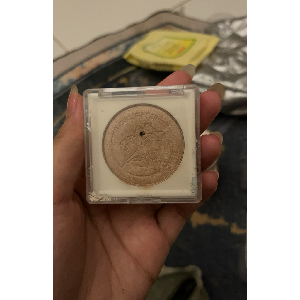 preloved highlighter focallure