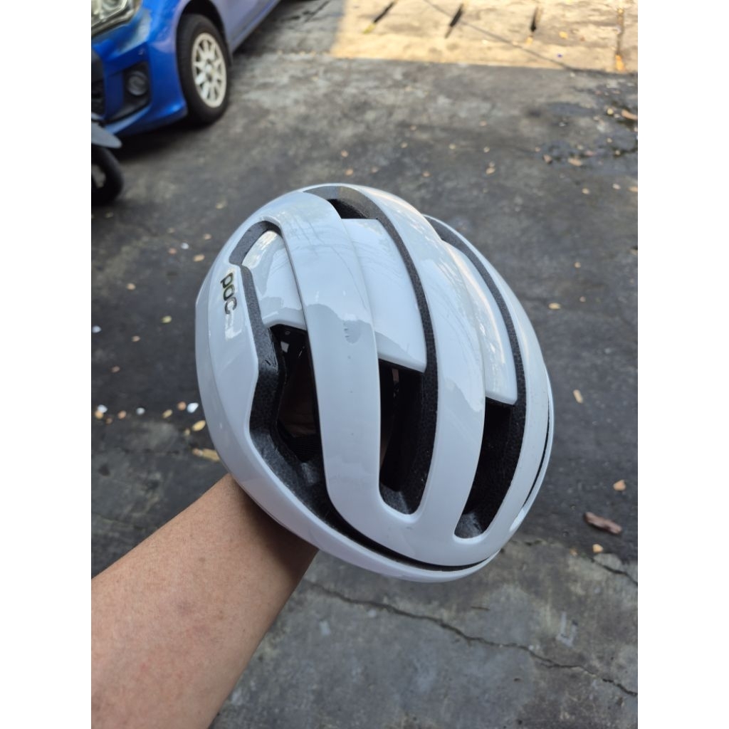 helm sepeda POC omne air spin medium preloved