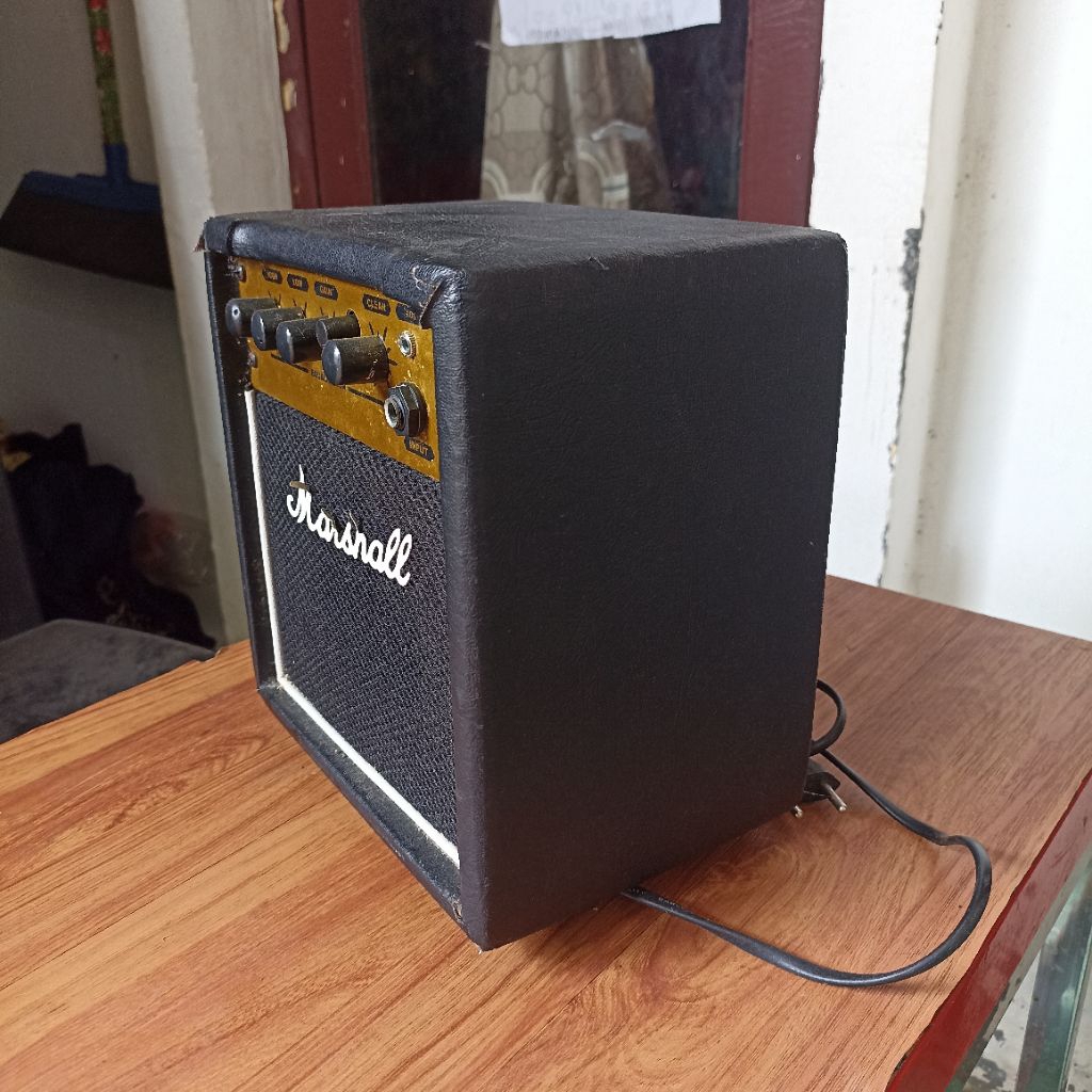 Ampli Gitar Marshall Mini Portable / Amplifier Gitar Listrik 10W / Ampli Praktis Buat Latihan & Ruma