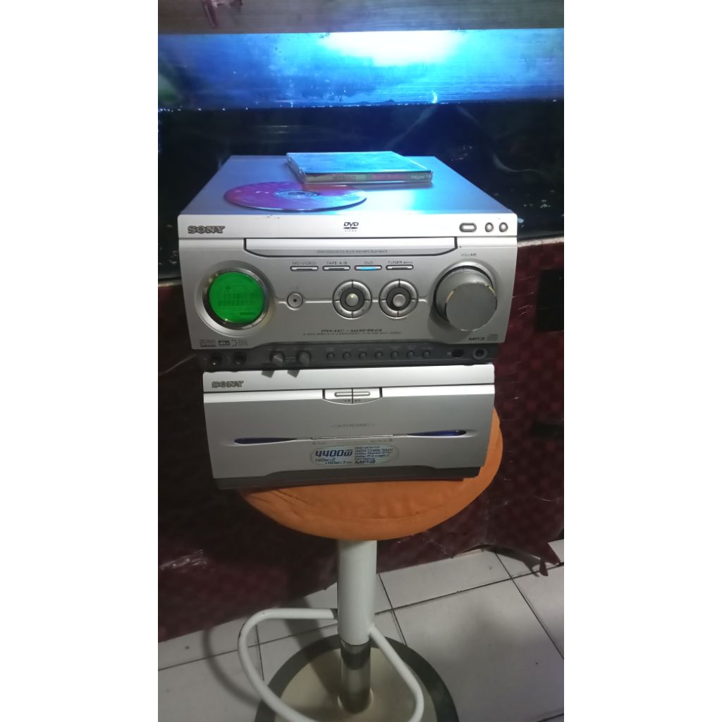 HIFI compo dua tumpuk MERK SONY model MHC-DXA-Wz8-D