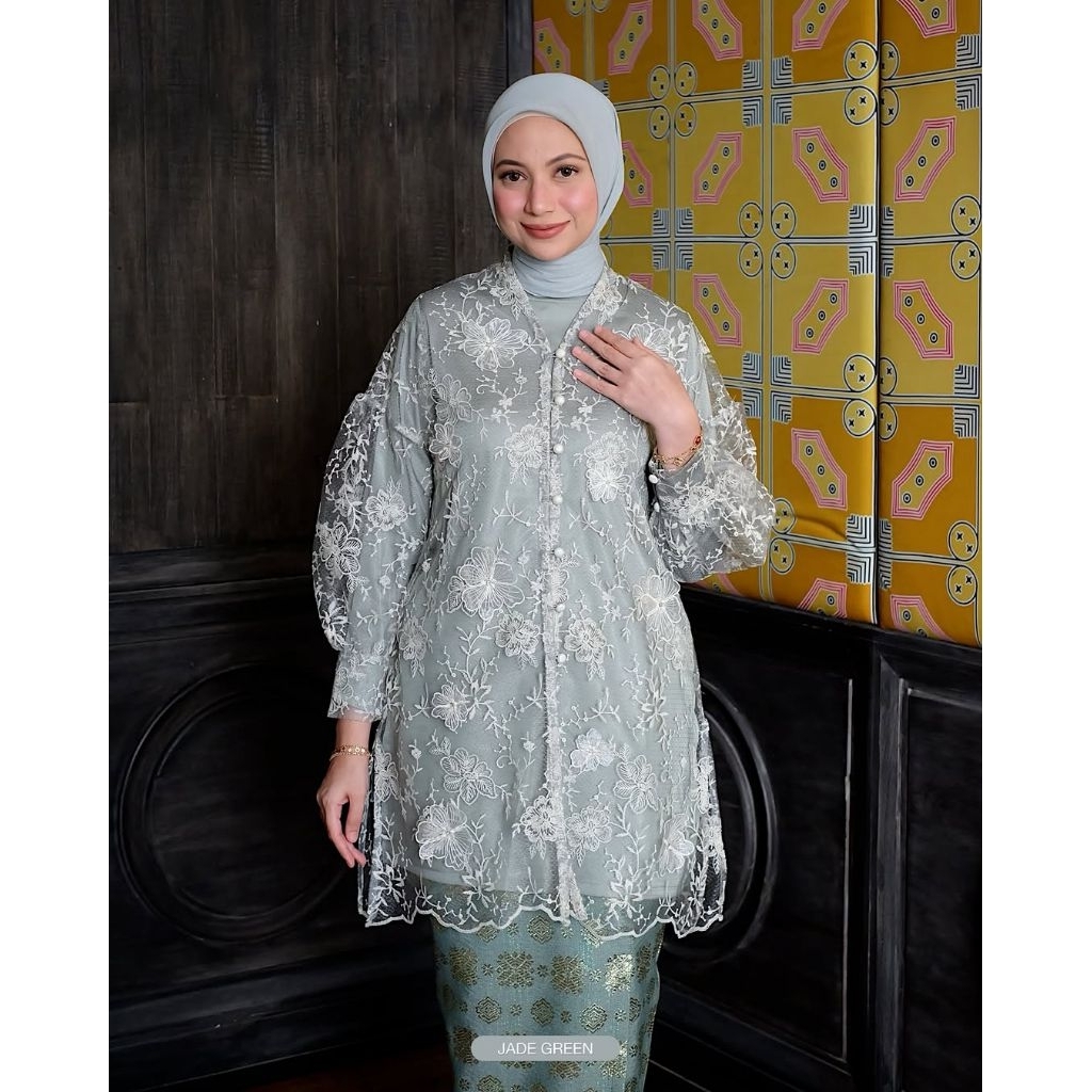 SARAH THE LABEL ALESHA TUNIK