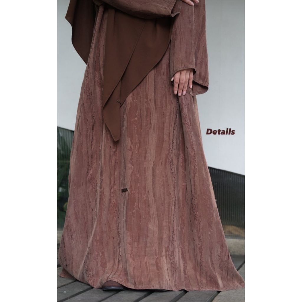 Nehhat - Preloved Nuvel Cupro Terra size S