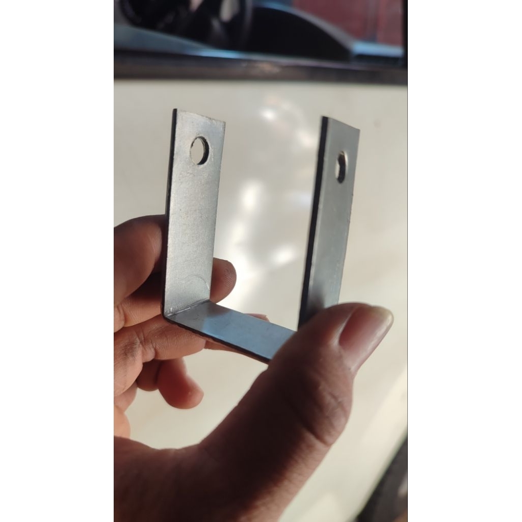 U clamp Holow 4 x 4  / plat klem U / Bracket Holow / Rangka Gantungan Plafon, plavon