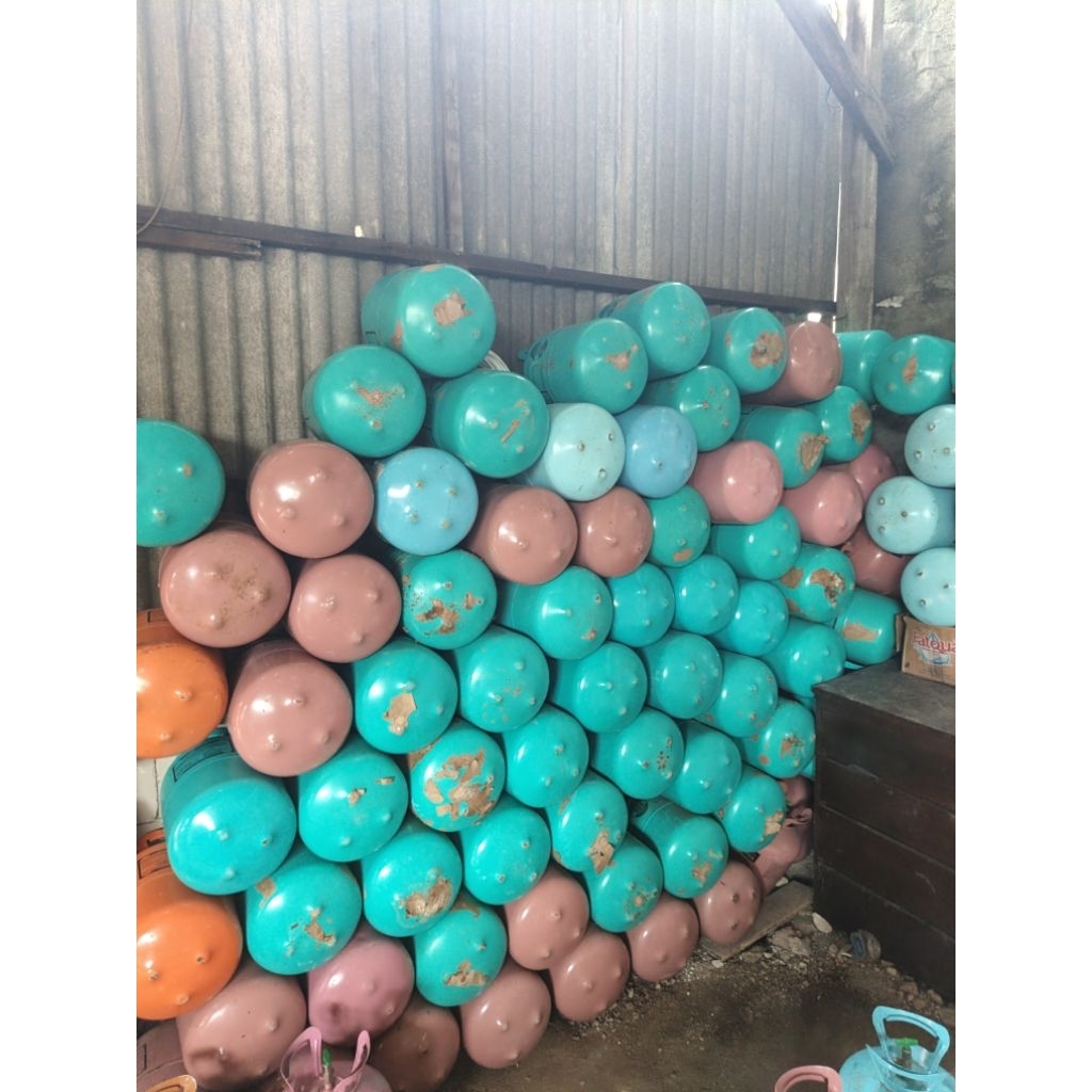tabung freon kosong mulus+ kardusnya