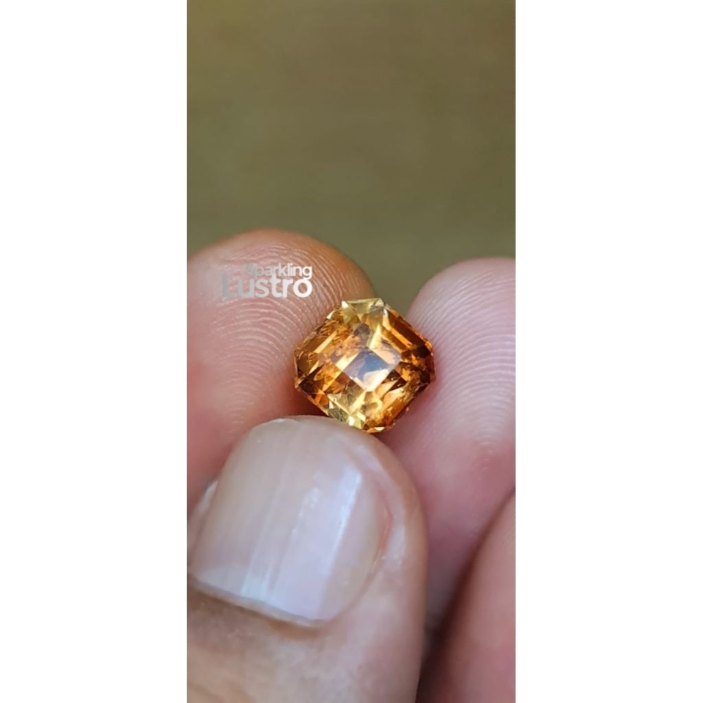 yellow color topaz