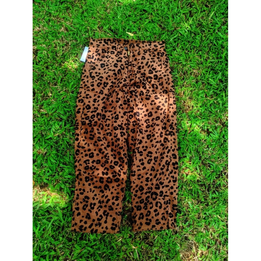 PANTS LARAS LEOPARD CORDUROY SIZE 28 NEW THANKSINSOMNIA