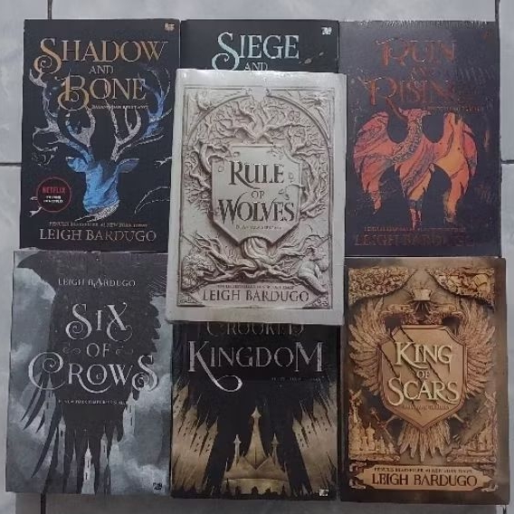 PRELOVED Novel Leigh Bardugo | Shadow and Bone | Siege and Storm | Ruin and Rising | Six of Crows | 