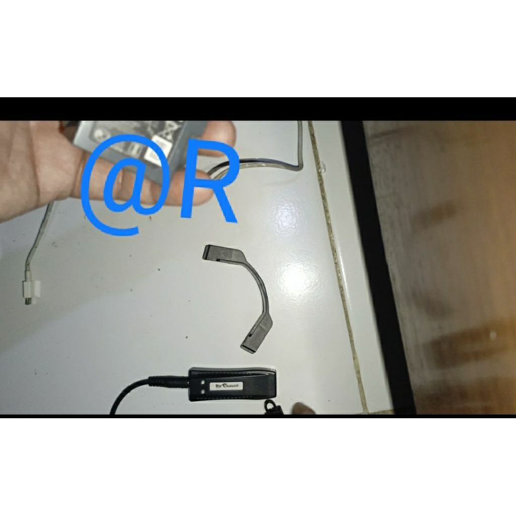 CHARGER DJI SPARK DAN PENGUNCI BATERAI