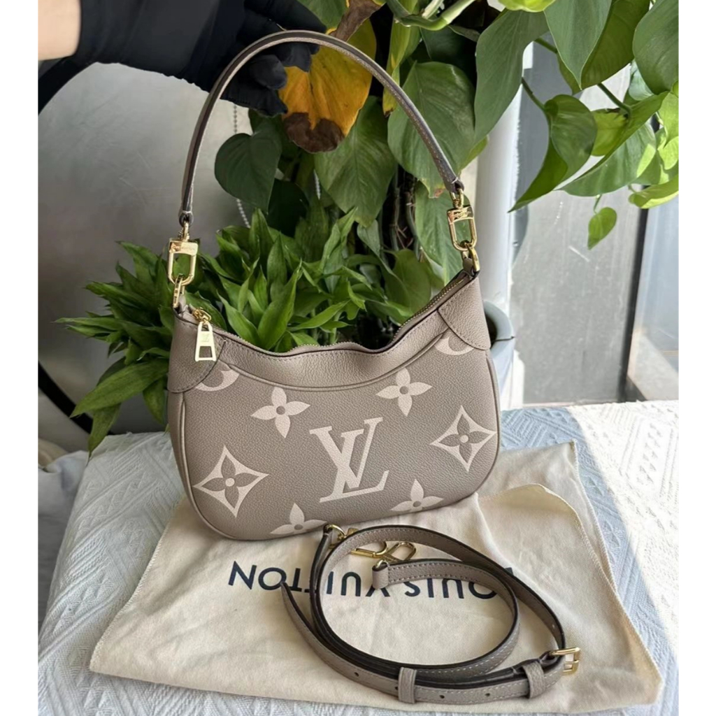 Tas Tangan LV Bagatelle M46112 Kulit Sapi Abu-abu Putih Tas Underarm Wanita Tas Selempang Setengah B
