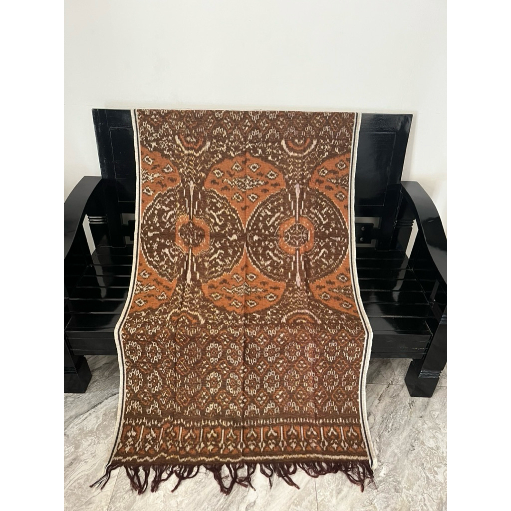 Saput bali tenun blanket