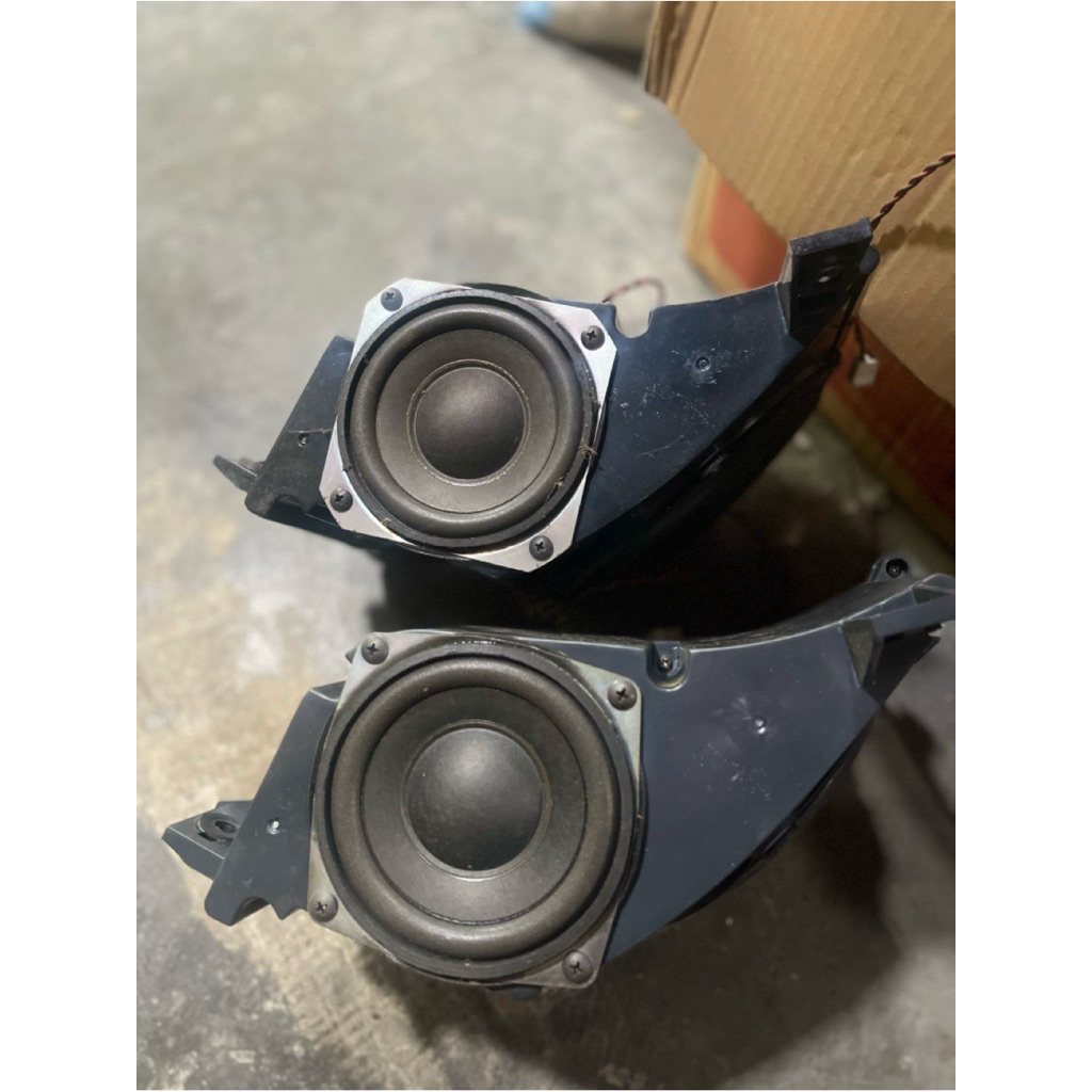 SPIKER XBR TV POLYTRON 4in subwoofer