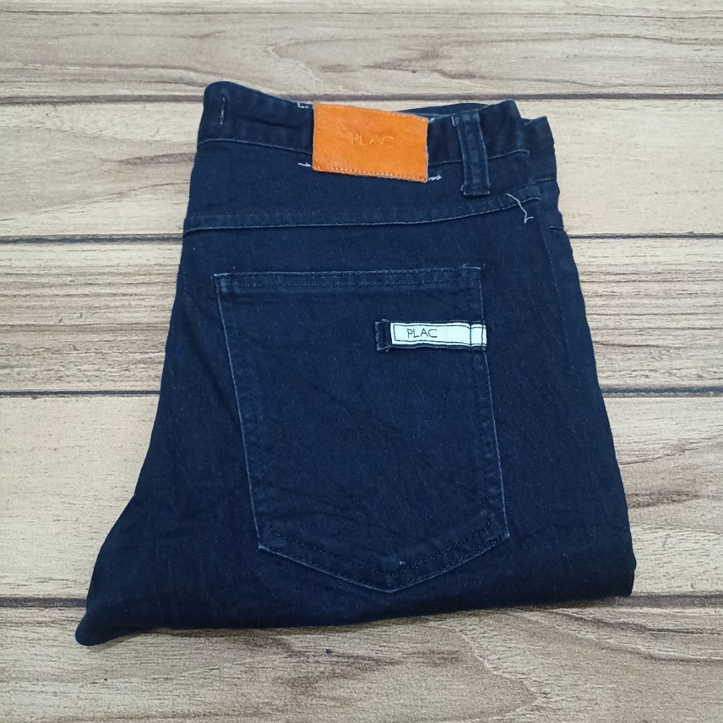 CELANA JEANS PLAC