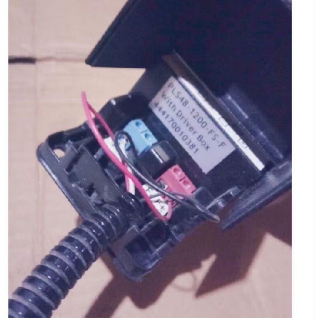 Philips Led Power Driver 58watt - 12 volt - 36volt - 40volt 65volt. Max autput constant current : 1,