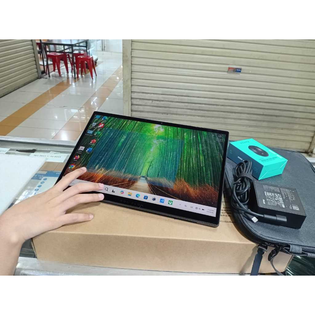 ASUS ROG FLOW Z13 GZ301ZC I735A6TO TOUCH RTX3050 4GB/ I7 12700H 16GB 512SSD W11+OHS 13.4FHD 120HZ 2I