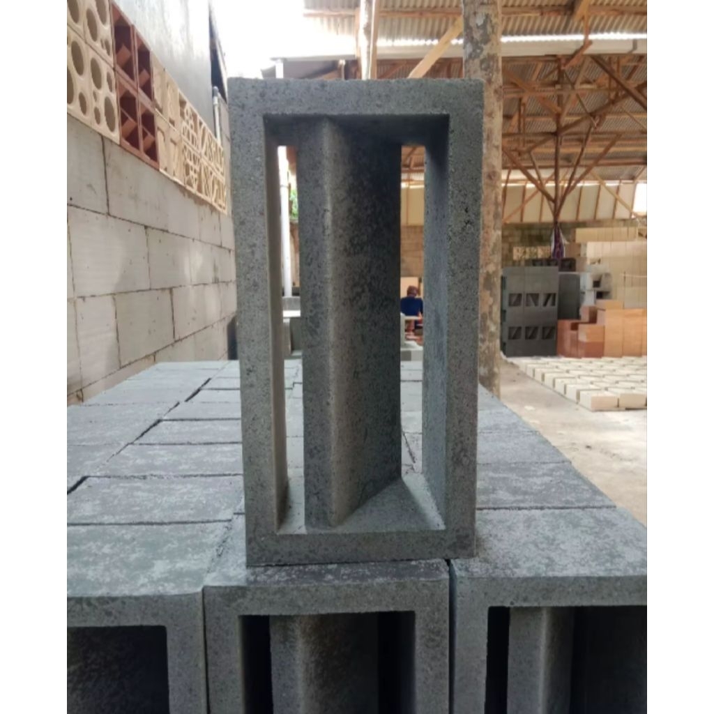 Roster beton lubang angin panjang 15x30