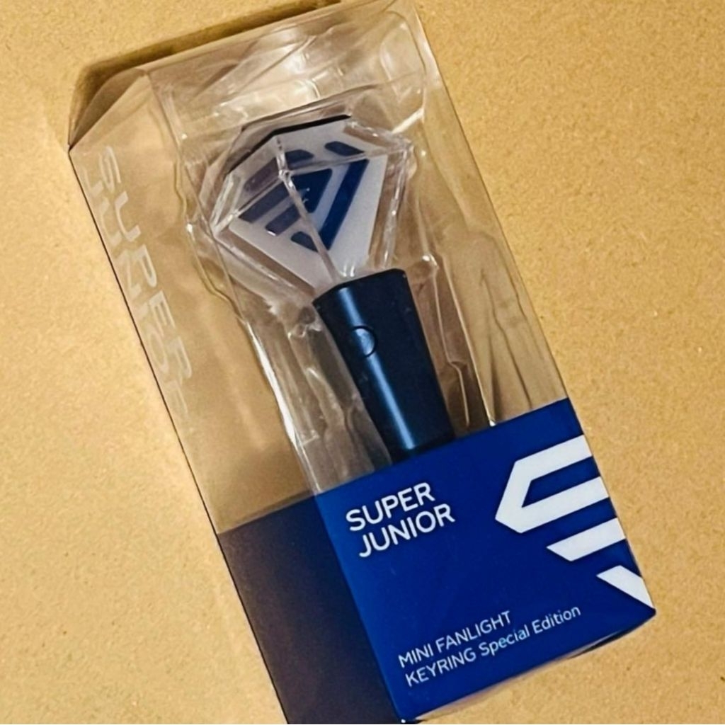 [READY STOCK] MINI FANLIGHT SUPER JUNIOR SUJU KEYRING SPECIAL EDITION
