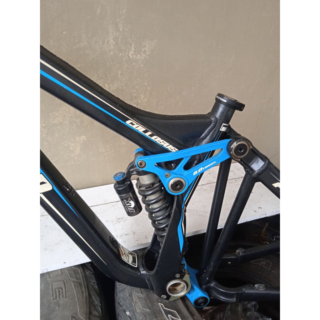 Polygon Collosus dh frame MTB downhill