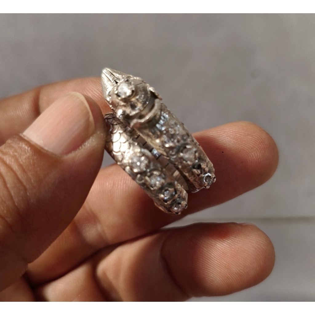 Cincin ulan - ulan batu berlian asli