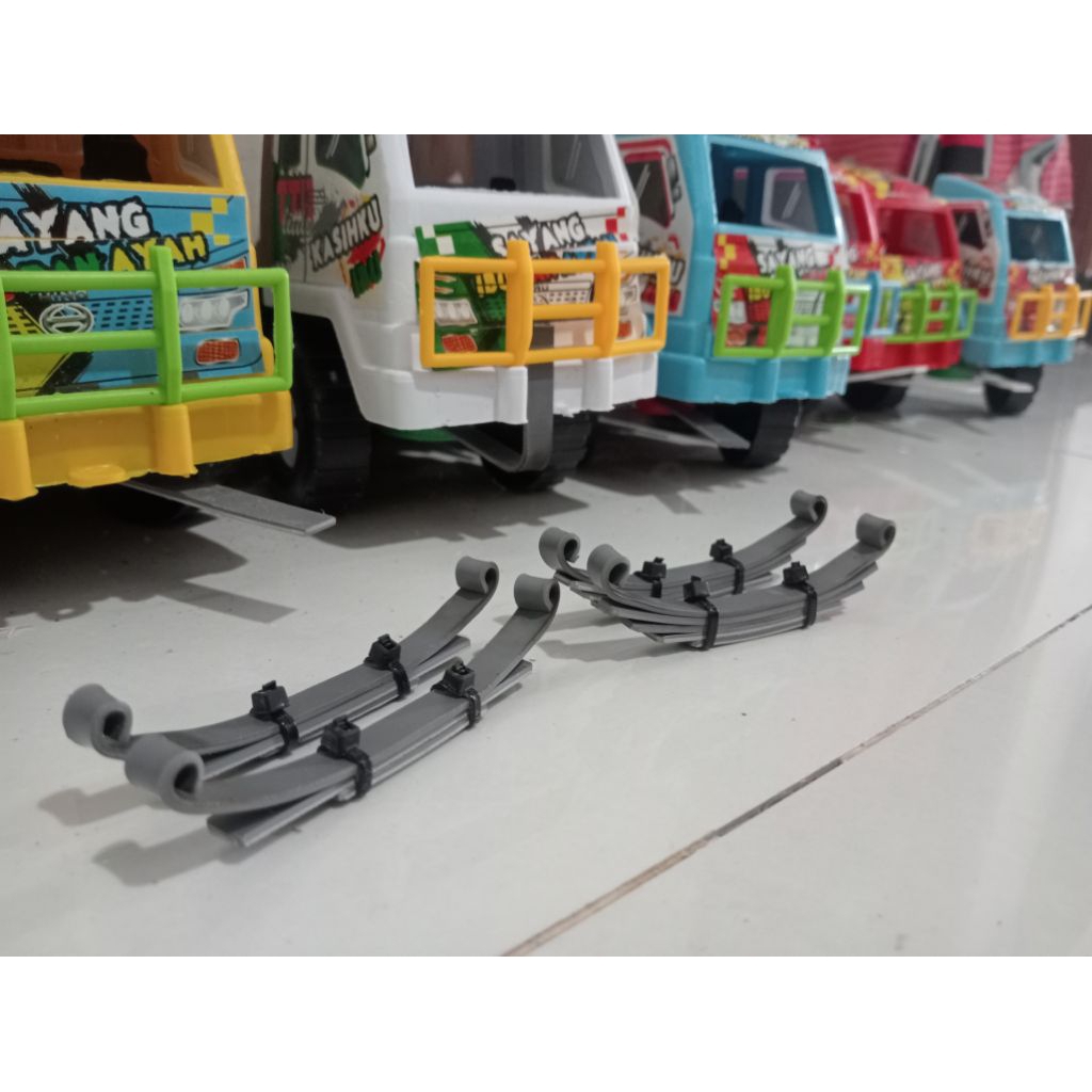 MINIATUR PER DAUN truk oleng