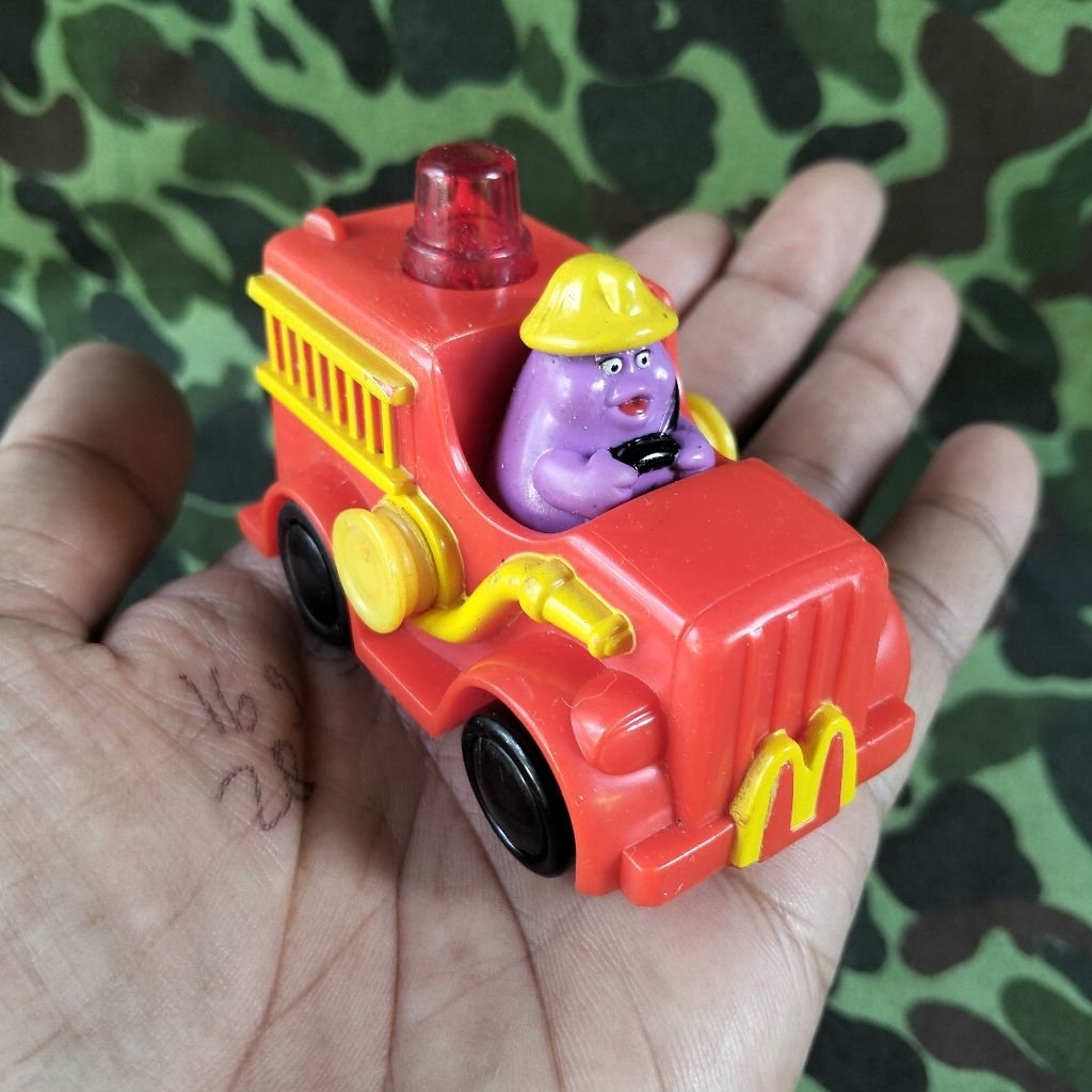 mainan mobil pemadam kebakaran jadul mcd truck damkar merah truk pemadam kebakaran mobil damkar kole
