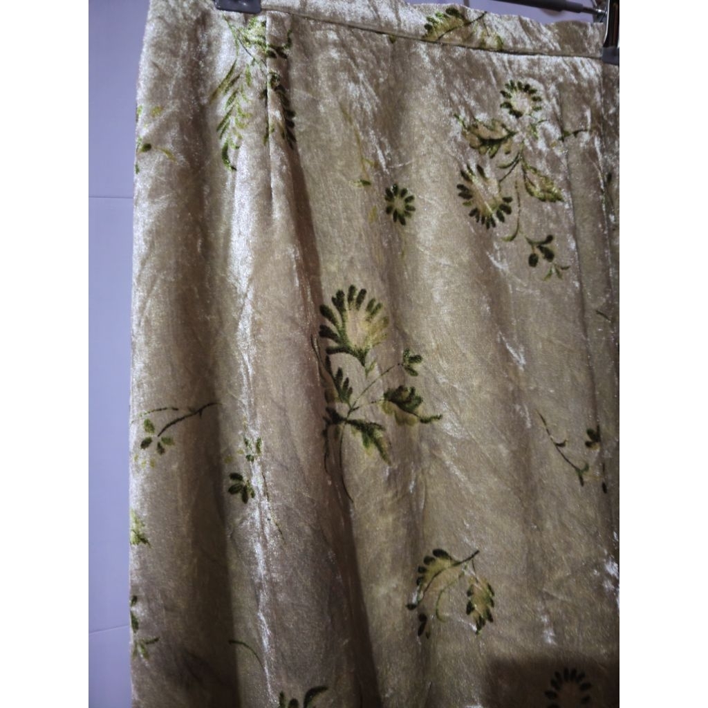 Rok Bludru Motif  Pl