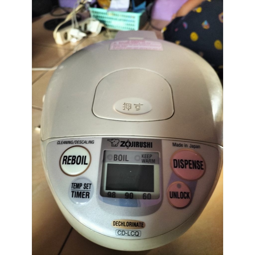 termos air panas dispenser air listrik