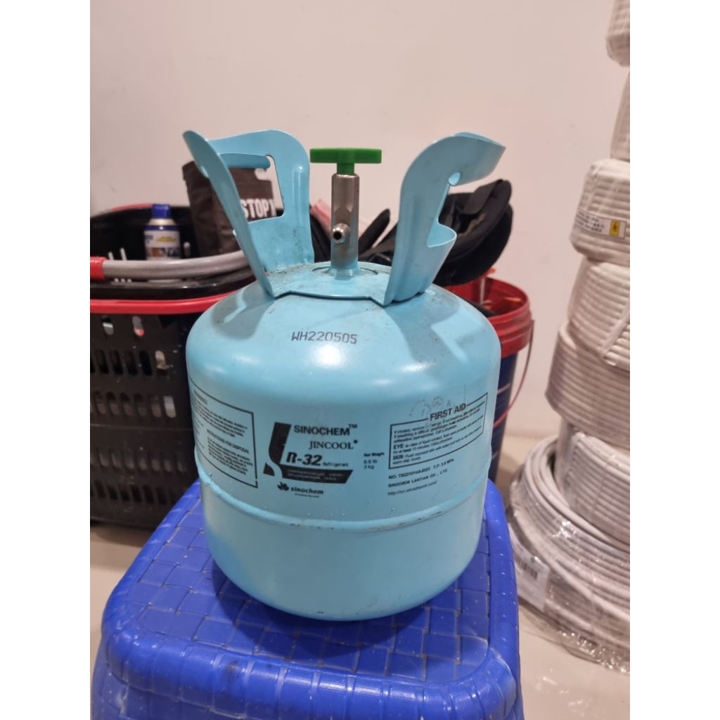 tabung kosong siap diisi ulang freon R32 uk. 3kg
