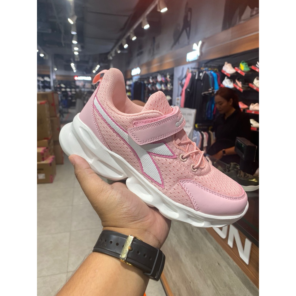 Sepatu Anak Diadora Napoli Jr. “Pink”