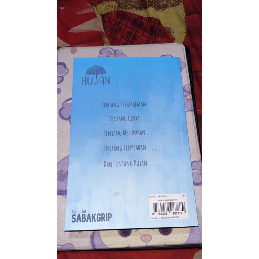 Preloved Novel Hujan Tere liye