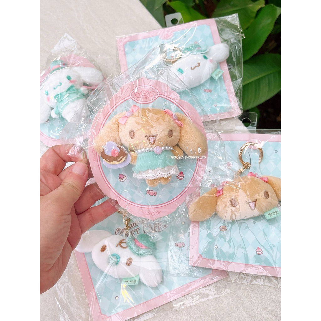 [READY STOCK] Sanrio KOREA Sweet Cafe Limited Cinnamoroll Mocha Brooch Badge Keyring